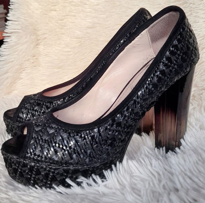 Sapatos Miss Sixty,  com plataforma. Tamanho 37