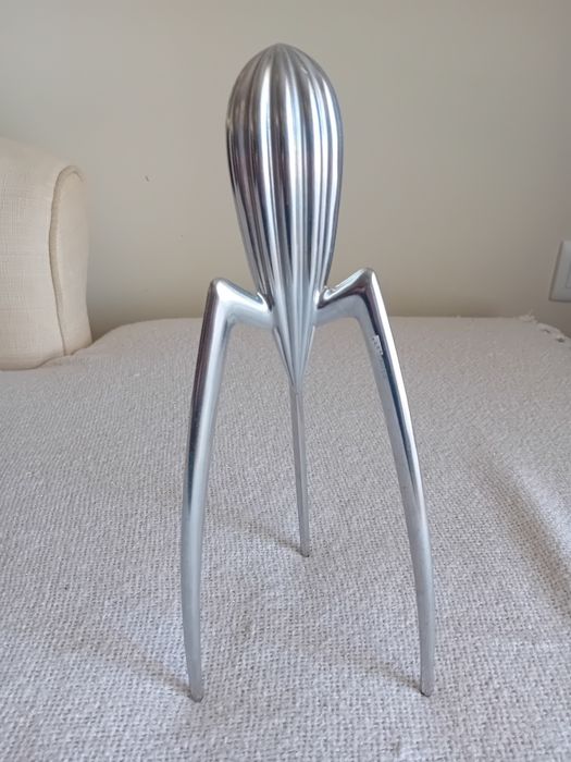 Peça de design, Alessi/loja Area, espremedor de citrinos, novo a estrear.