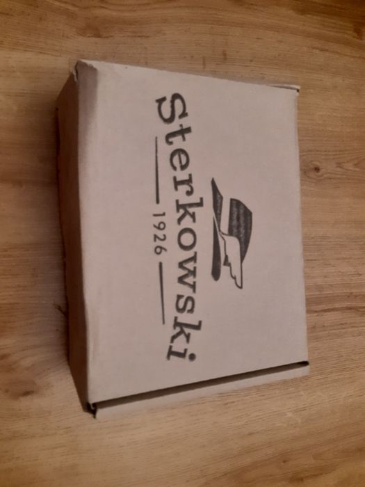 Kaszkiet ze skóry włoskiej Malone 58 cm nowy