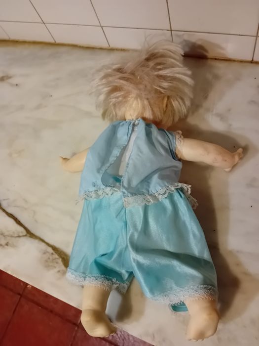 Boneca Antiga (Estado Razoável)