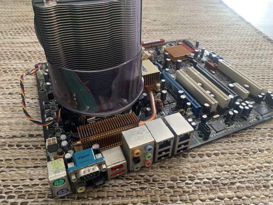 Motherboard Asus P5B Deluxe e Processador64584417356417122