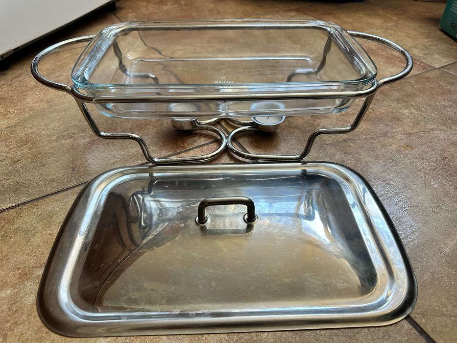 Podgrzewacz na potrawy o pojemnosci 2,2 l