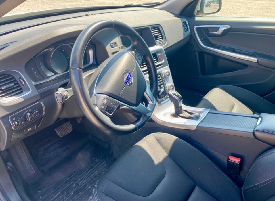 Volvo V60 2.0 D2 Momentum