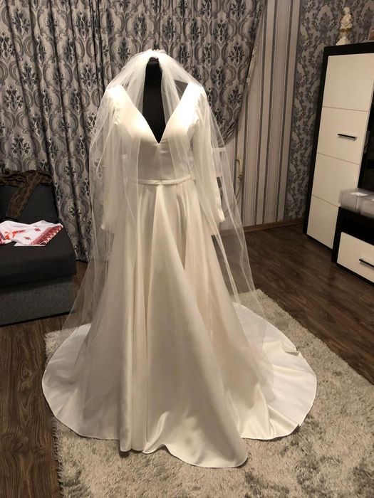 Весільне плаття ,