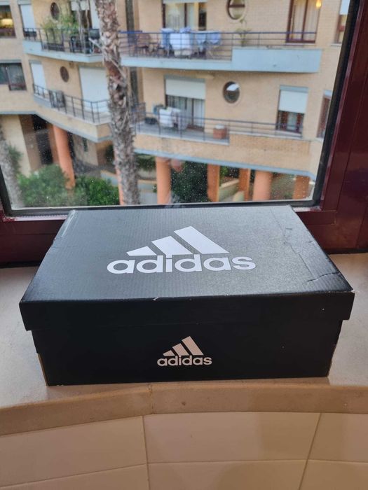 Ténis ADIDAS RAPAZ NOVOS em caixa Runfalcon 2.0K