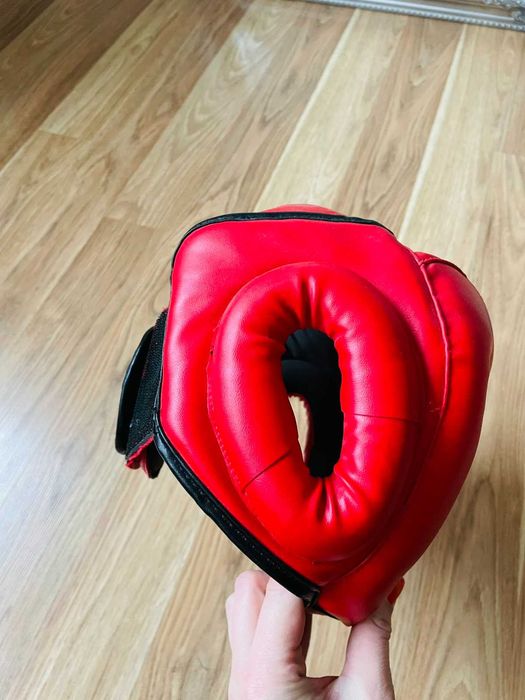 Боксерський шолом Everlast з повним захистом (червоний)