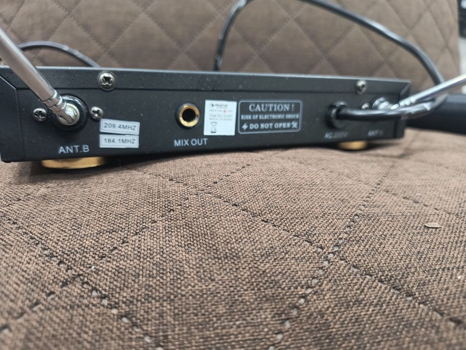 Mikrofony bezprzewodowe AUNA FU2-B-1HS