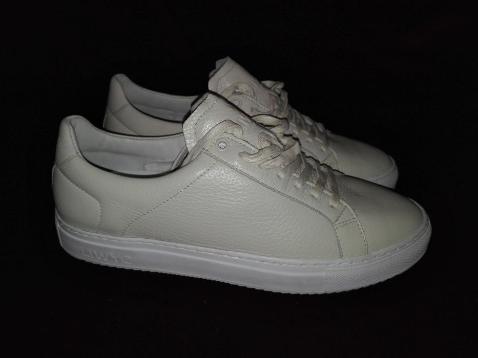 Продам новые из натуральной кожи оригинальные кроссовки LIWYC.