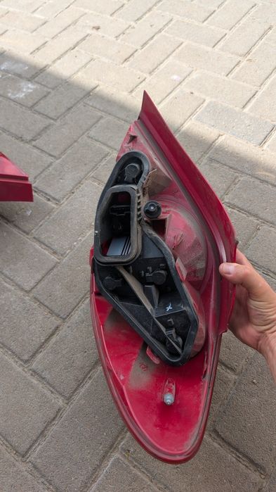 Фонар правий , Peugeot 207