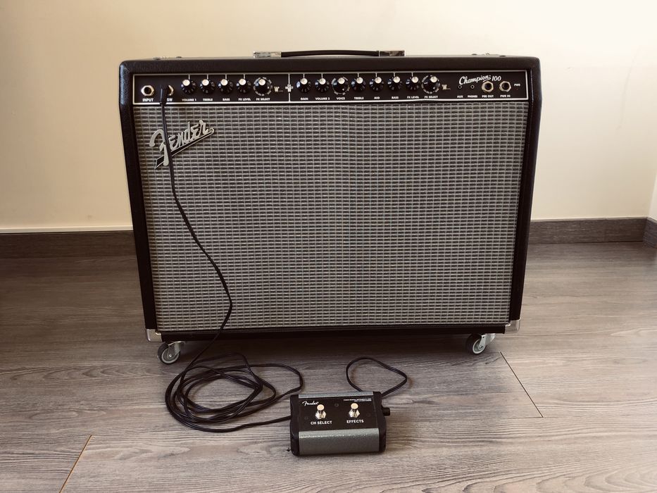 Amplificador FENDER CHAMPION 10064729433113474124