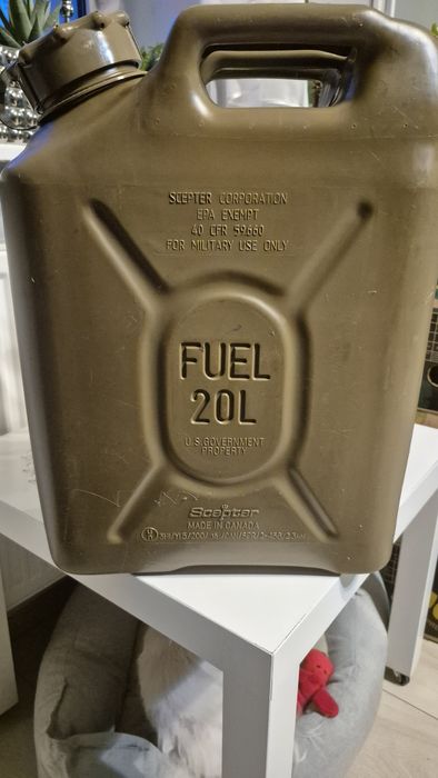 Kanister na paliwo.