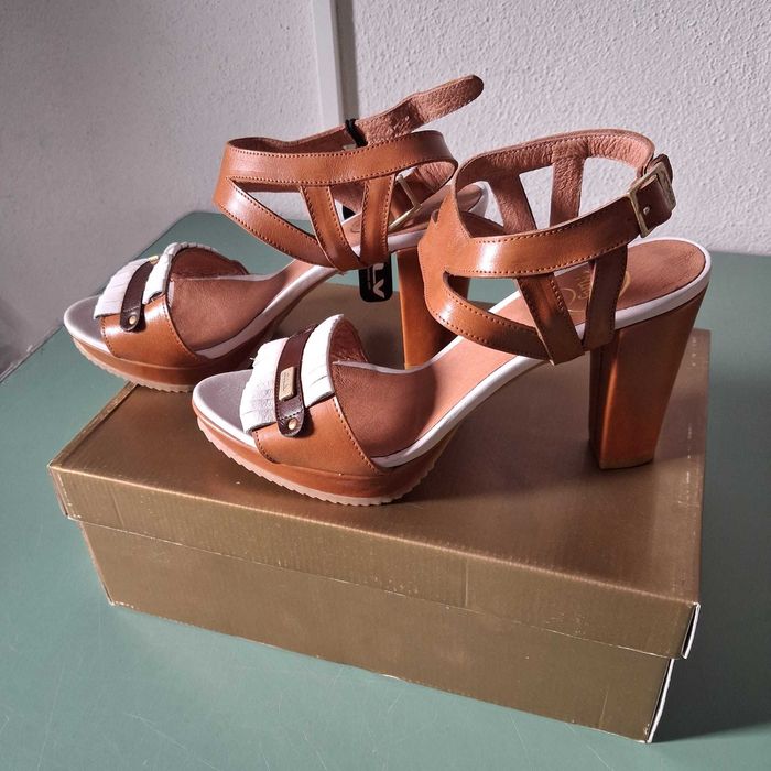 Sandalias MLV como novas