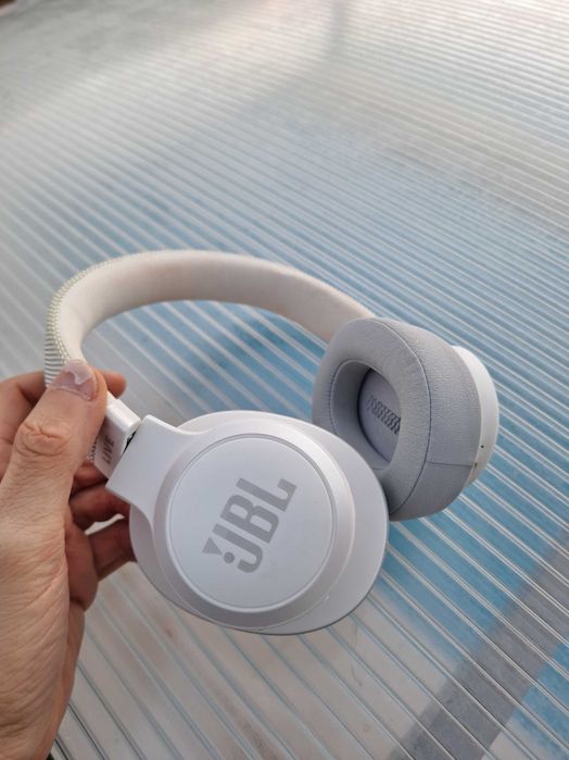 JBL Live (pouco usada)