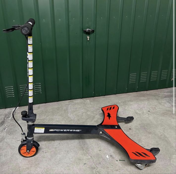 Trotinete 3 rodas PowerWing rotativa como NOVA