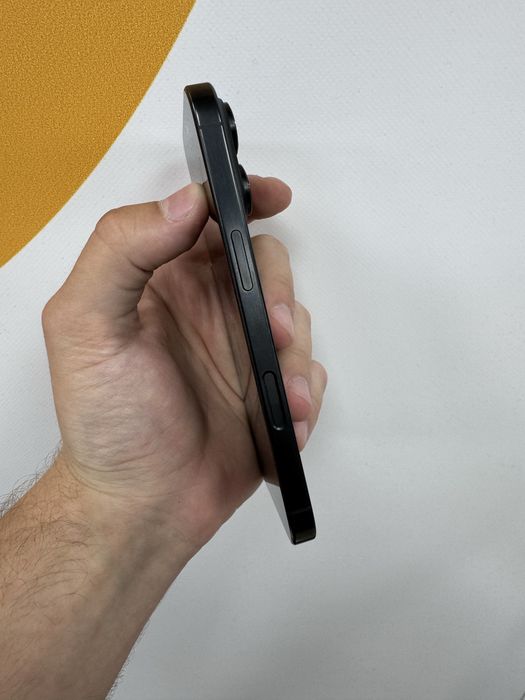iPhone 16 Pro 256 GB Black Titanium