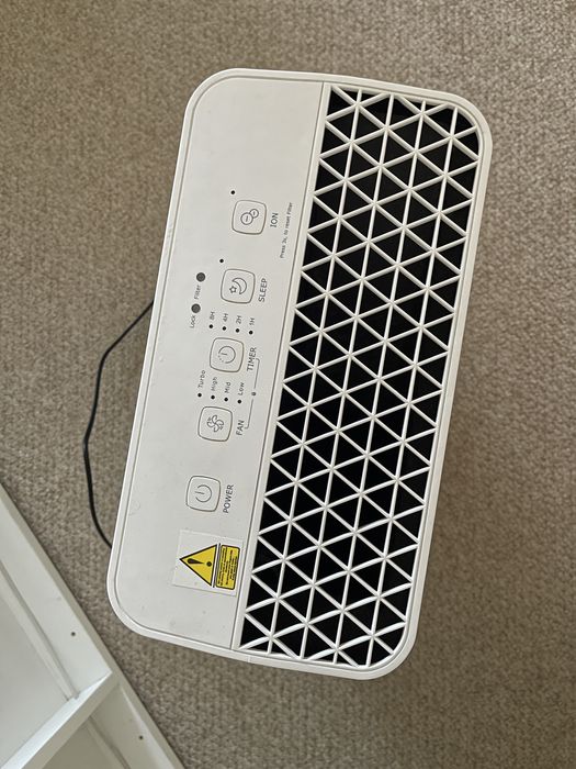 Очищувач повітря Toshiba CAF-X33XPL з іонізацією в ідеальному стані