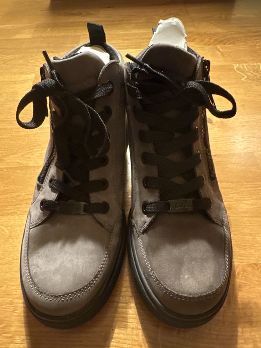 Ocieplane buty za kostkę firmy ara