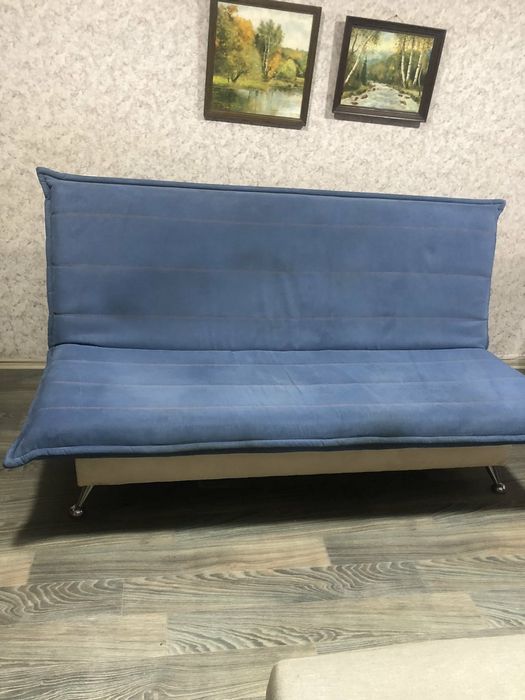 ,продам диван4000