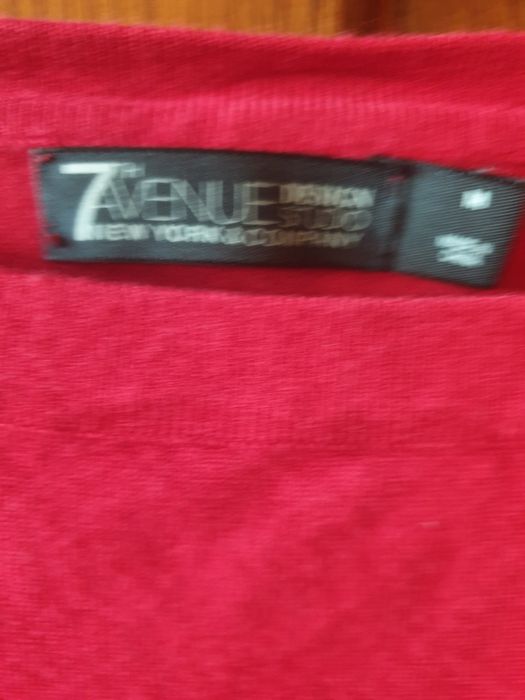 Sweter czerwony damski
