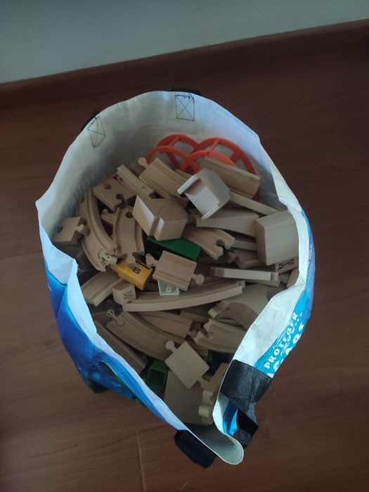 Pista de madeira Ikea