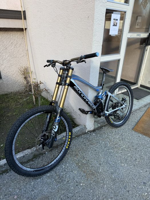 Mondraker Summum Pro 27.5 Downhill