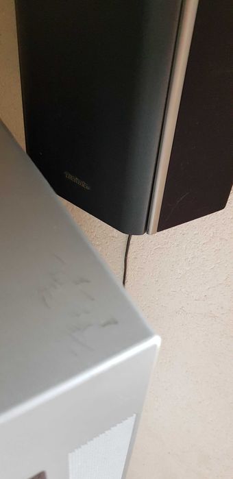 Colunas de som e subwoofer