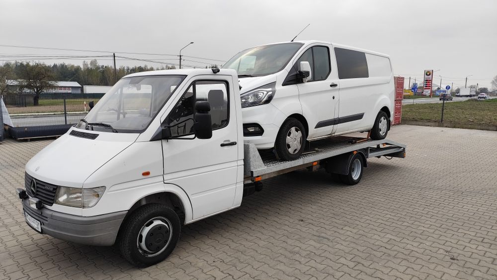 Autolaweta laweta holowanie pomoc drogowa transport