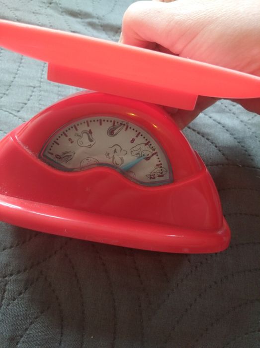 Waga i czajnik elektryczny