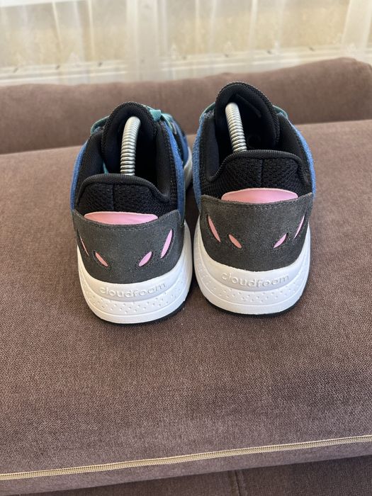 Кросівки Adidas Crazychaos J: 750 грн. - Кроссовки для города