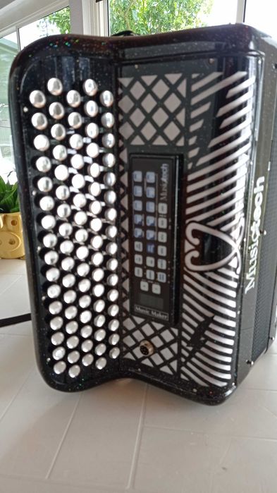 acordeão musictech (Midi novos e usados)