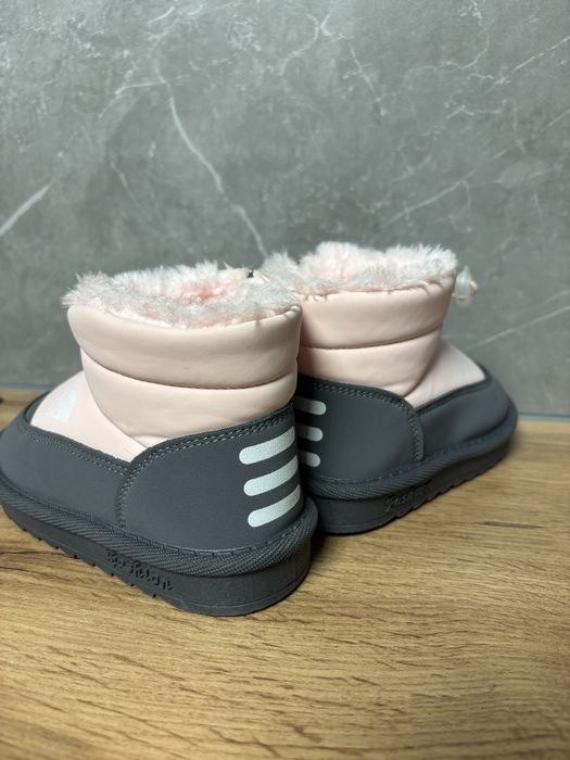 Зимові чобітки для дівчинки