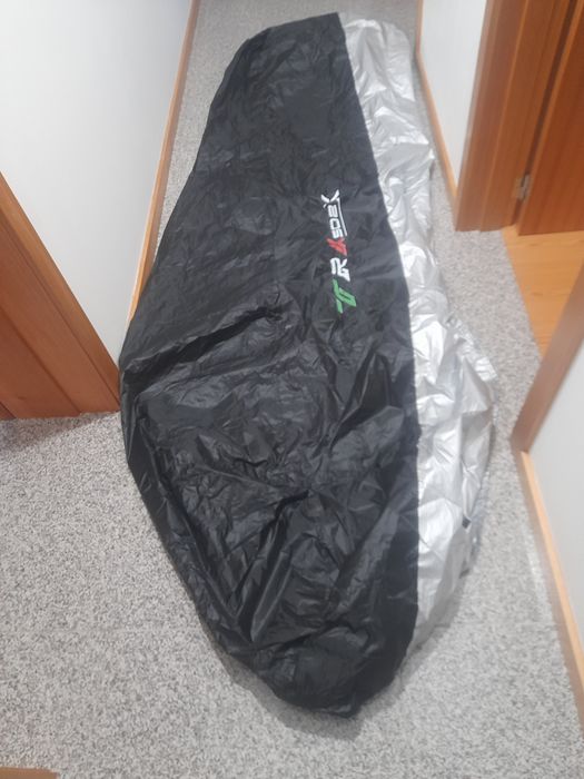 Vendo capa para mota beneli TRK  502 X nova  original