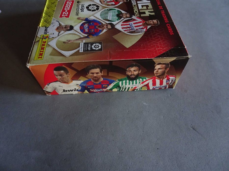 Caixa de cromos de futebol selada MGK Megacraks 2020-21 Panini La Liga