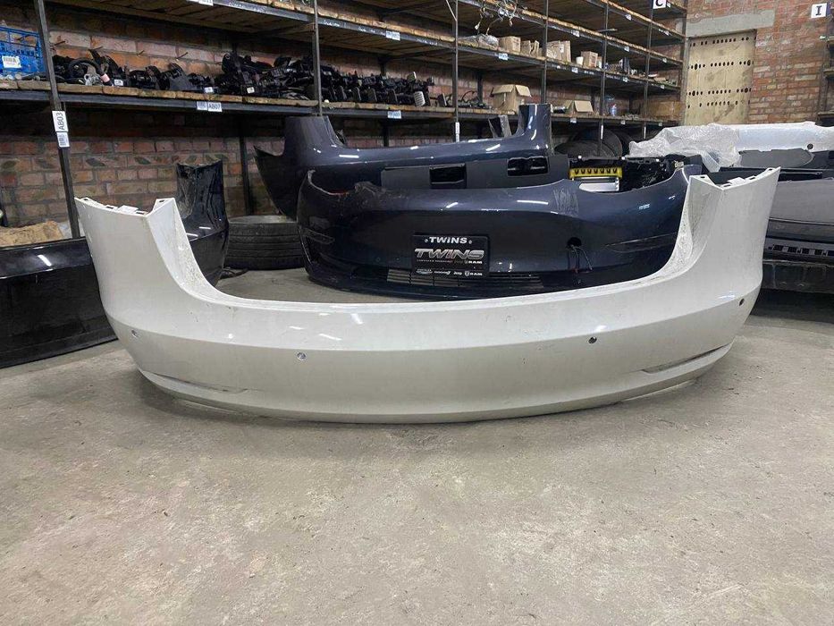 Бампер передній задній Tesla Model 3