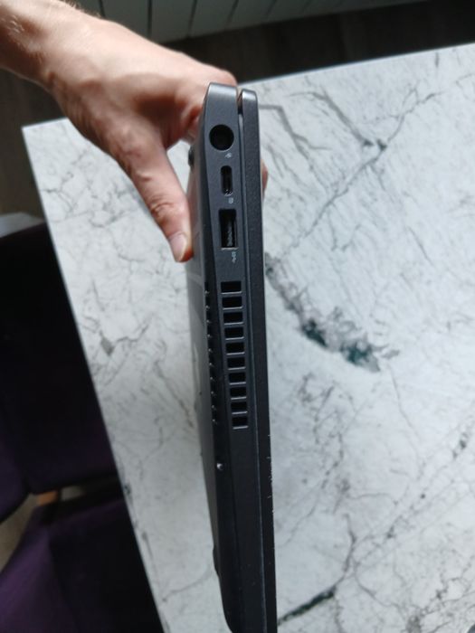 Laptop DELL LATITUDE 5400 16 GB RAM 256 SSD bardzo dobry stan