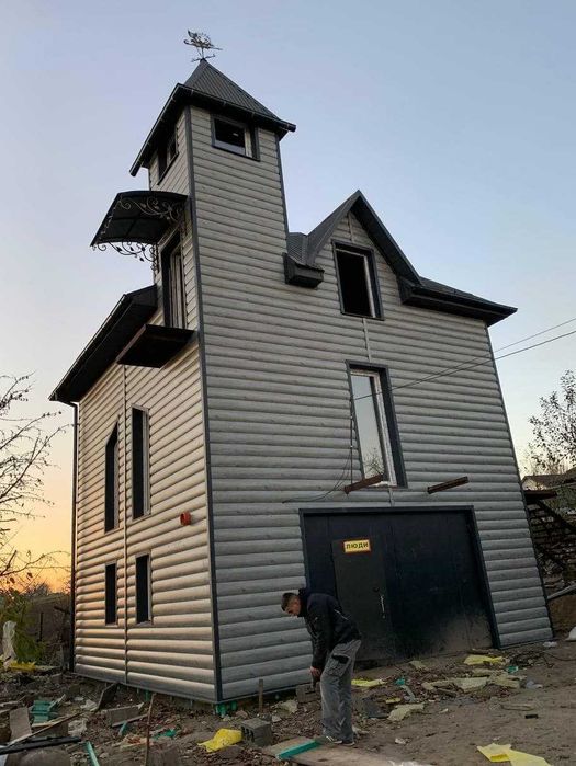 Покрівельні роботи фасадні роботи монтаж парканів каркасне будівництво