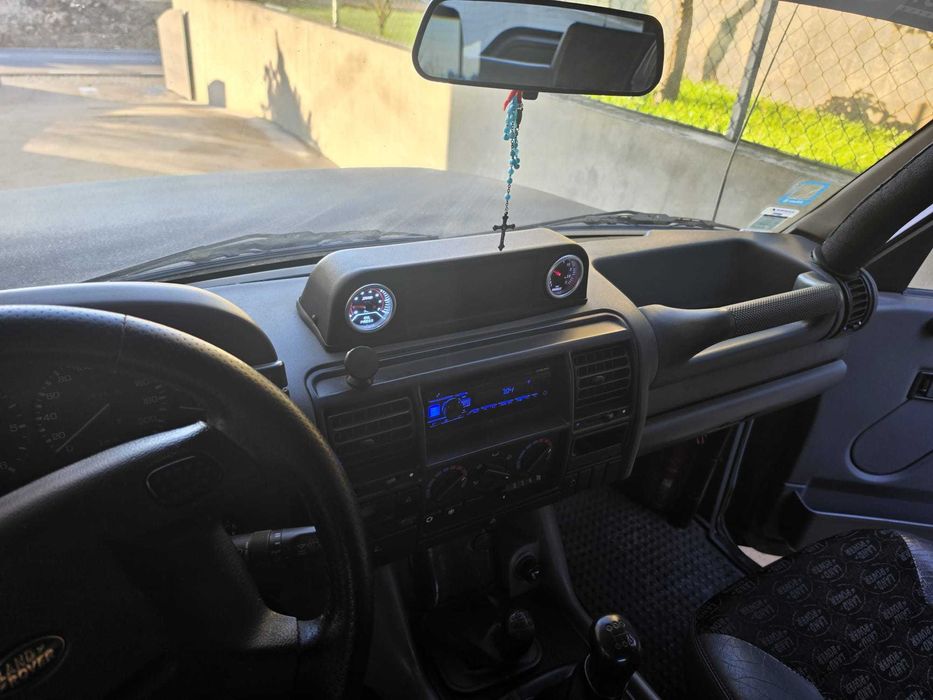 Land Rover Discovery com alguns extras