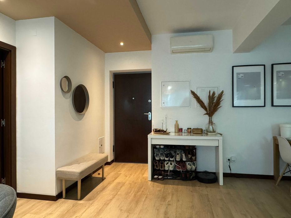 Apartamento T2 na Rua Professor Doutor Egas Moniz, Montenegro