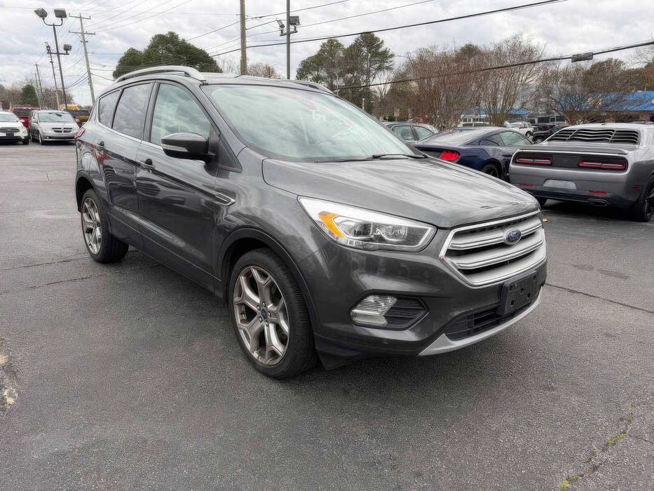 Ford Escape Titanium      2019
