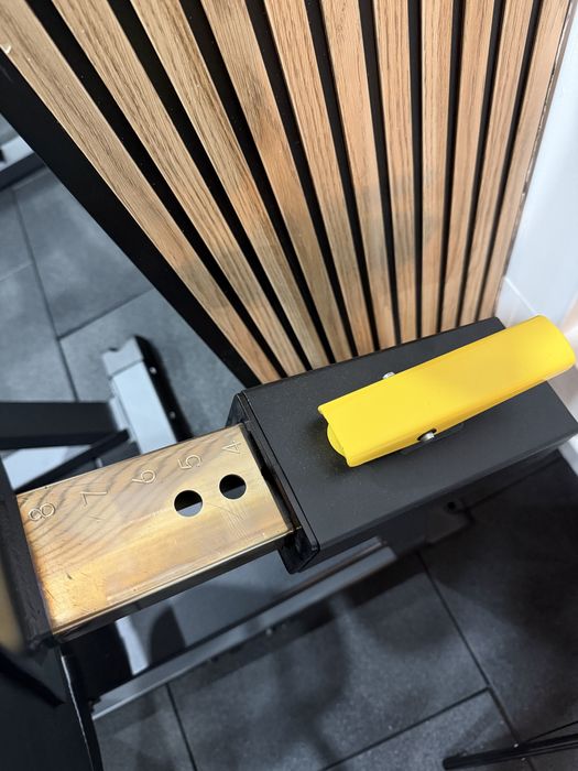 Máquina Extensora Impulse (plate load)438921630738688004