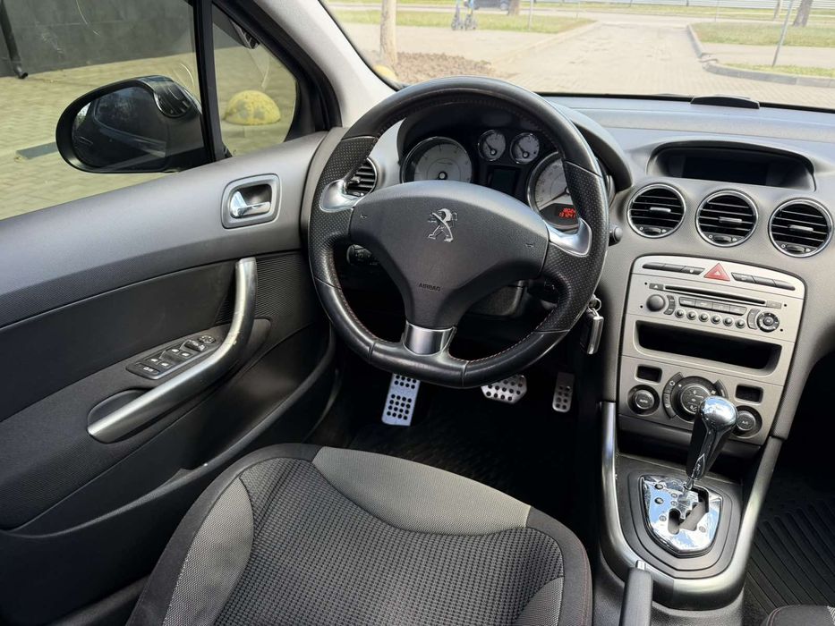 2012 нефарб Peugeot 308 АКП