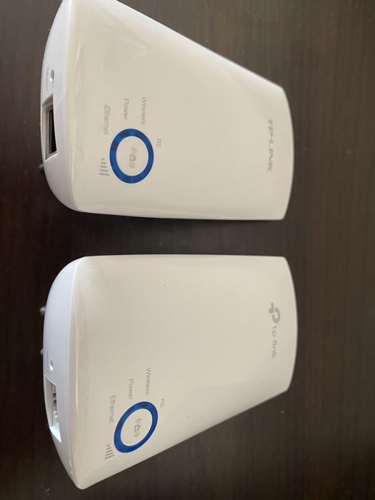 TP-Link 4 New Repeaters445945529185740801