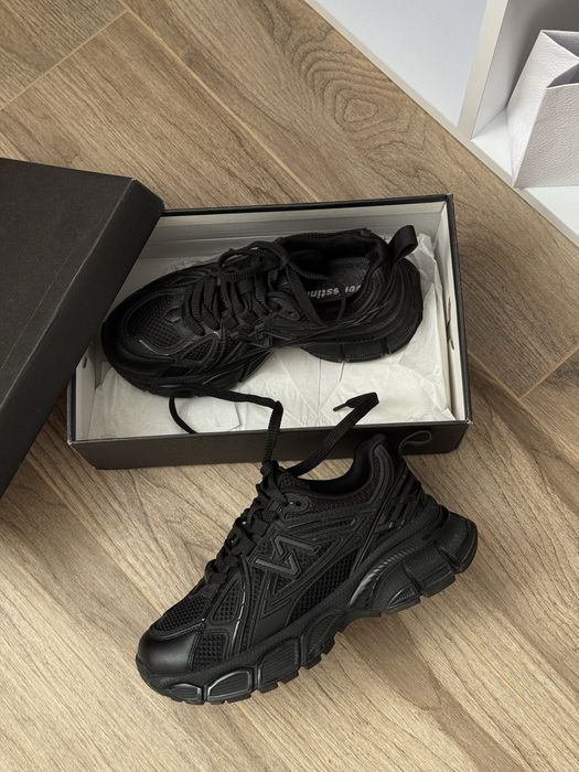 Женские кроссовки New Balance