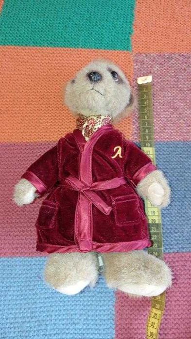 Коллекционная игрушка сурикат Александр