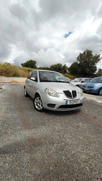 Lancia Ypsilon