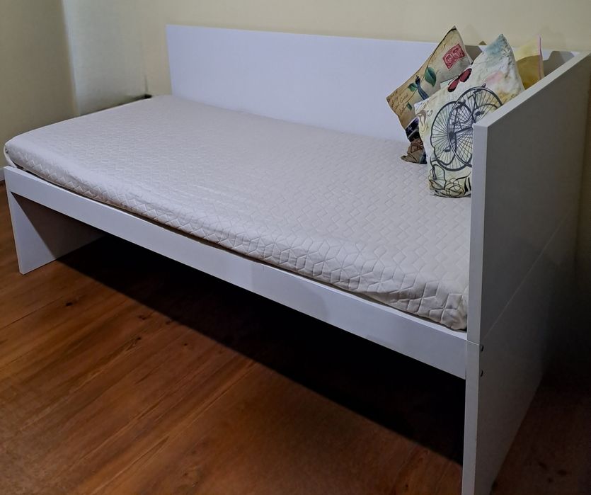 Cama de solteiro com colchão