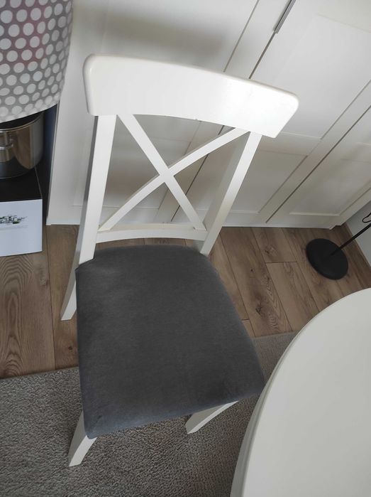 Stół+ 4 krzesła Ikea