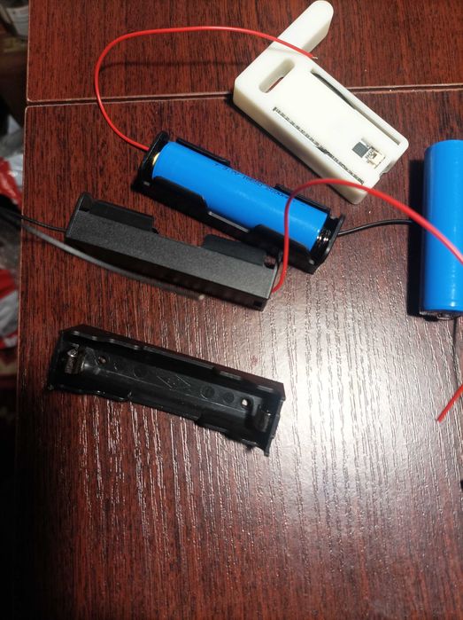 Короб бокс контейнер для аккумулятора 18650