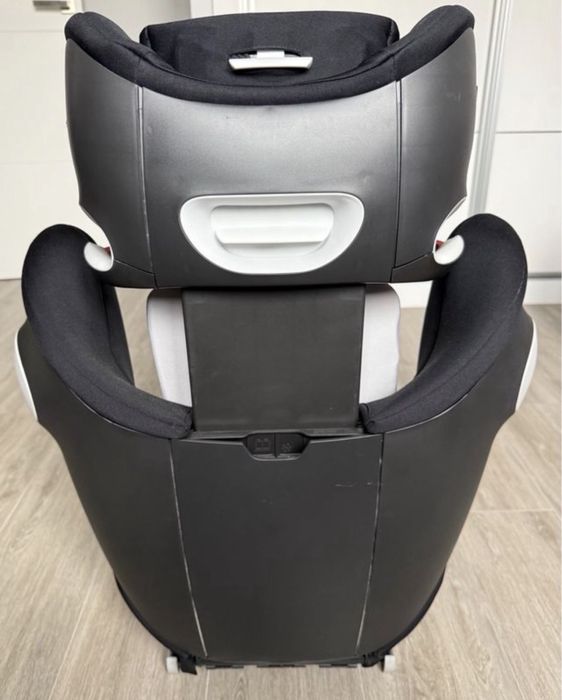 Cybex Solution M-Fix GOLD, Preto Lavastone.