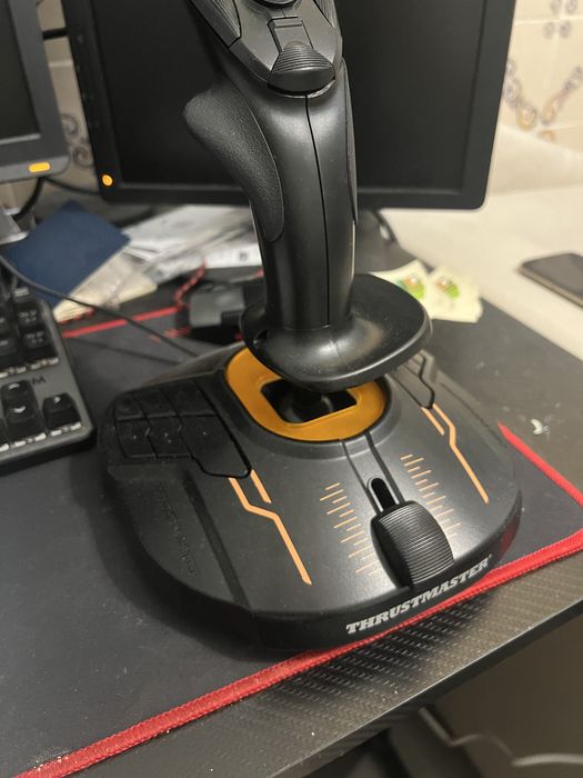 Kit Simulador de vôo Thrustmaster 16000 Hota